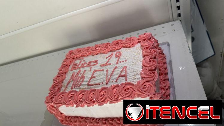 Cake y dulces a su disposición