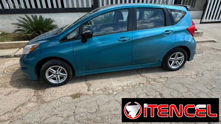 Vendo o negocio Nissan versa, 2018 automático