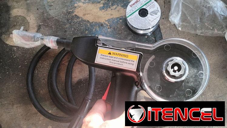 Pistola de soldar aluminio con su portador de alta calidad