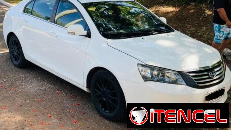 EMGRAND 718 2015