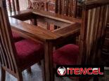 Comedores de madera barnizado