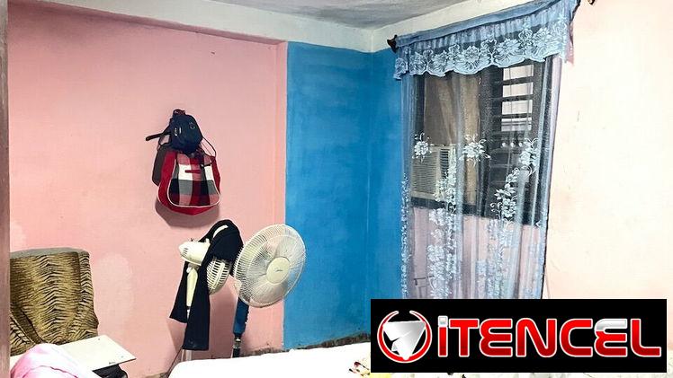 SE VENDE UNA CASA UBICADA EN LA ENTRADA DE MONTE 5 CUARTOS 55390779