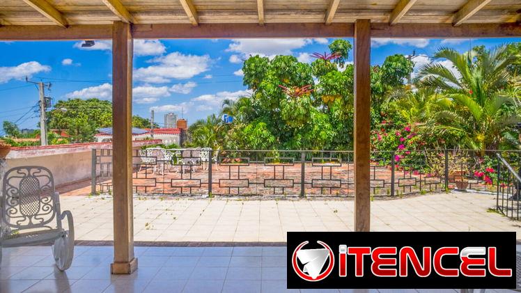 Renta para Estudiantes de Medicina Apto 3/2 en Ave 26 Nuevo Vedado con Planta Eléctrica