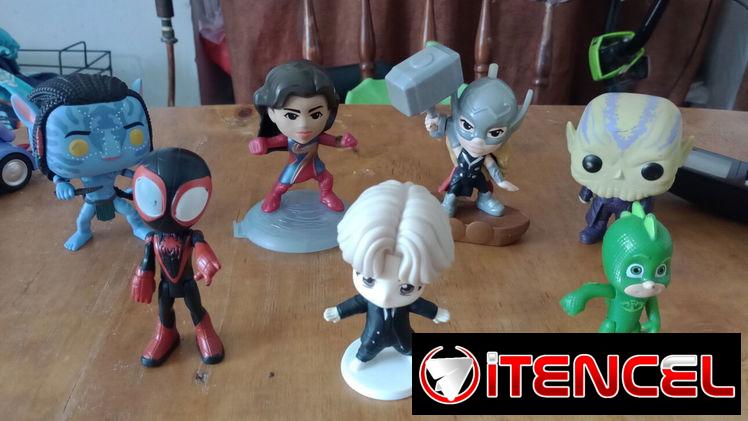 Figuras de coleccion y juguetes