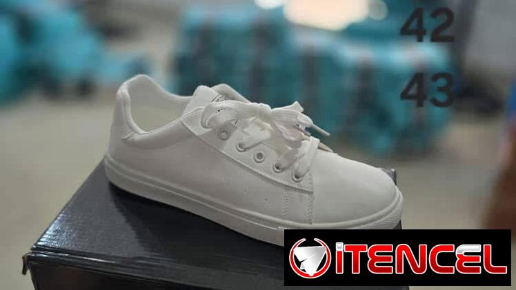 Tenis Blancos