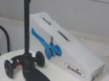 🛴 PARA LOS PEQUES 🛴 SCOOTER DE 3 RUEDAS CON LUCES LED. FACTURA Y GARANTÍA. TLF 54833699