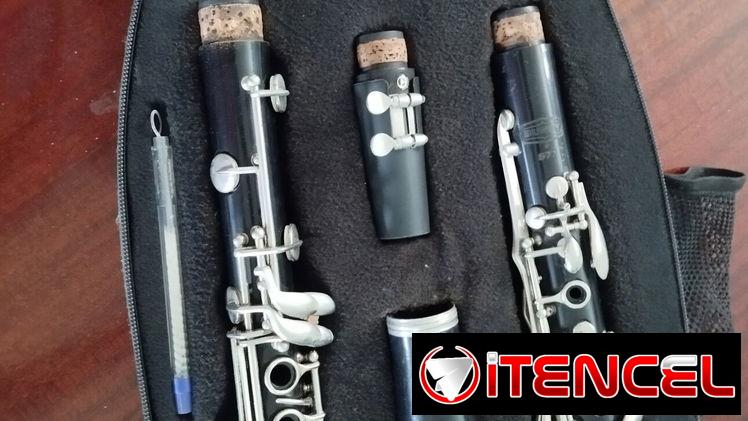 Clarinete BUNDY