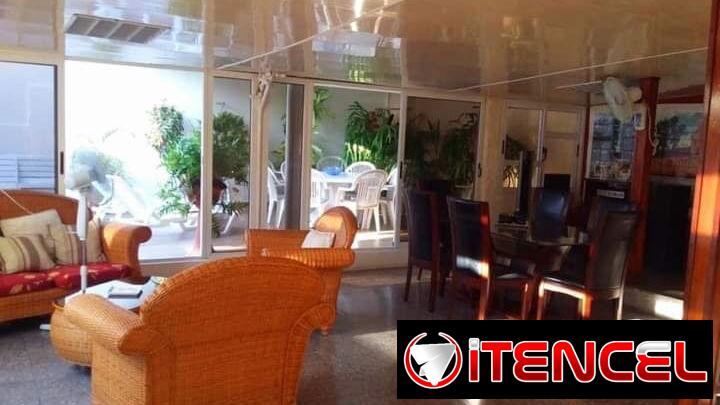 Cómoda casa de renta en el Vedado.