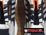 Zapatillas deportivas talla 41 y 42.