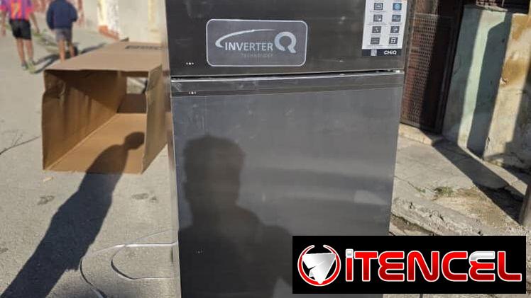 Refrigerador de 18.3 pies