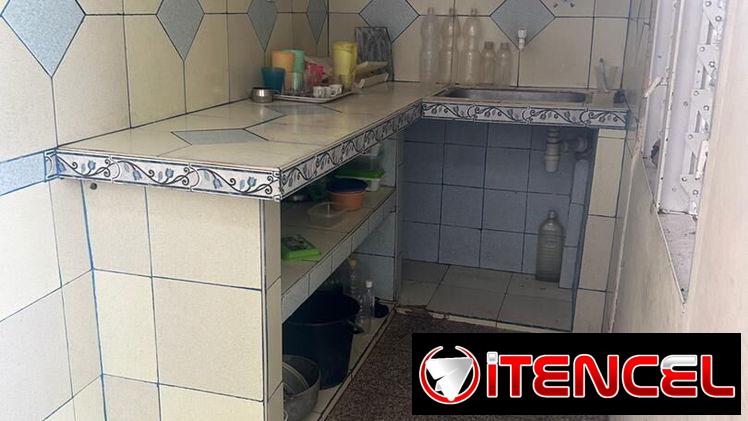 Venta casa cerca del semáforo de guanabacoa