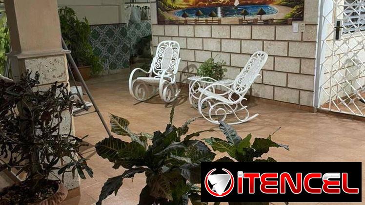 Cod.Z 🌊Renta de Casa en  Varadero. 4 Habitaciones con Piscina Techada. Capacidad 10 personas 👥