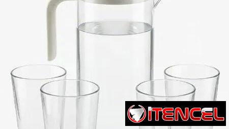 Juego de Jarra de Vidrio con Tapa y Cuatro Vasos – Modelo Estándar (Genérico)”