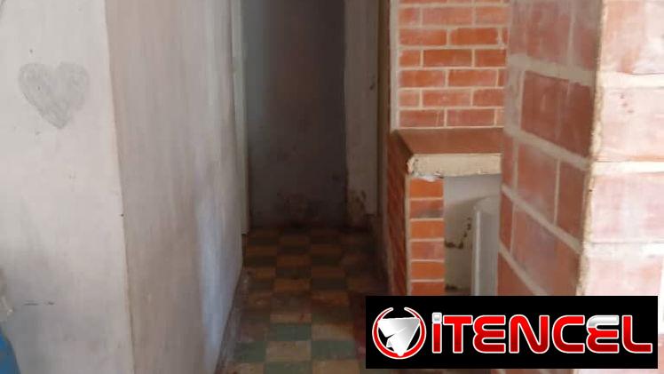 Casa en la lisa 1 cuarto cerca de ave 51