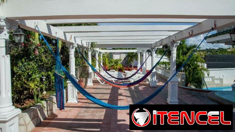 Hostal en Boca Ciega Casa con Piscina cerca del Mar