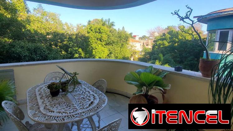 🍀 Se vende apartamento en un tercer nivel ubicado en el Reparto Miramar perteneciente al Municipio Playa 🍀