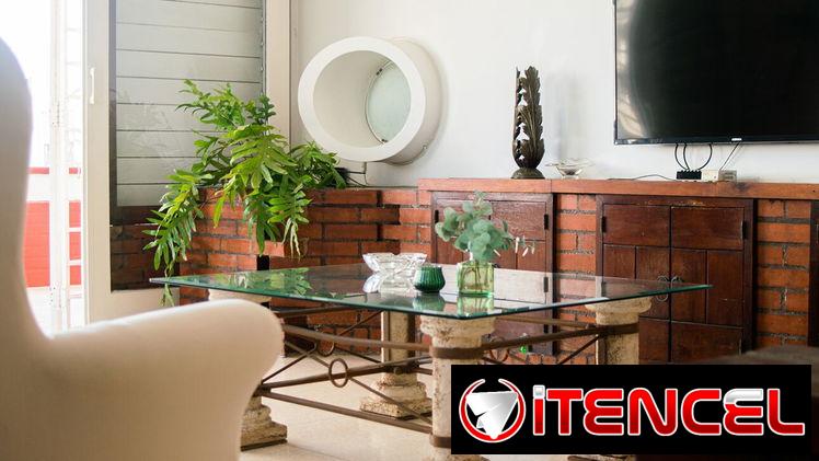 Rento apartamento de tres habitaciones en el Vedado