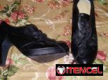 Zapatos y chancletas