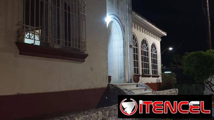 ¡IMPRESIONANTE PROPIEDAD DE DOS PLANTAS EN VENTA!