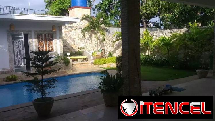 Venta de residencia en Reparto Guiteras.Habana del este