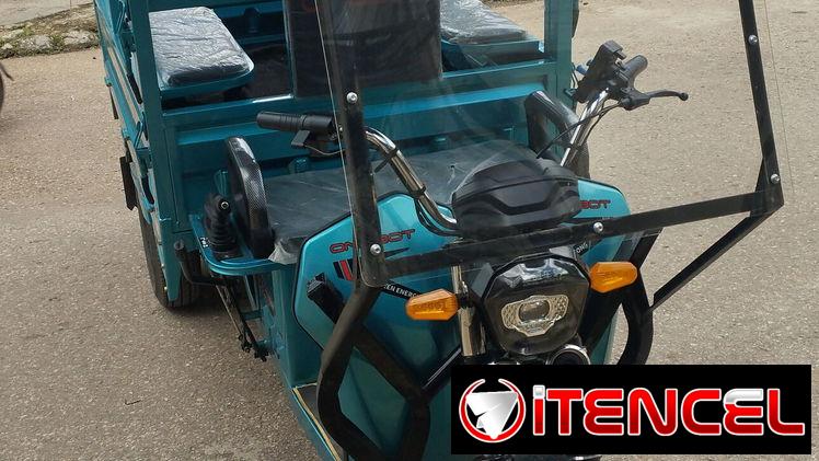 Servicio en triciclo desde el aeropuerto y hacia el aeropuerto