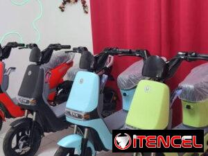 682ba0c2cdfb699e68ef7ba2f42160dda05a26832e05710bdbbf577c482e81a8-1