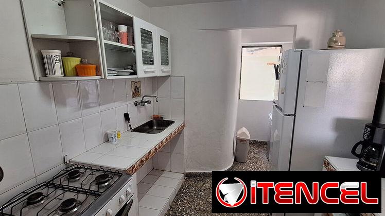 RENTA LINEAL EN VEDADO
