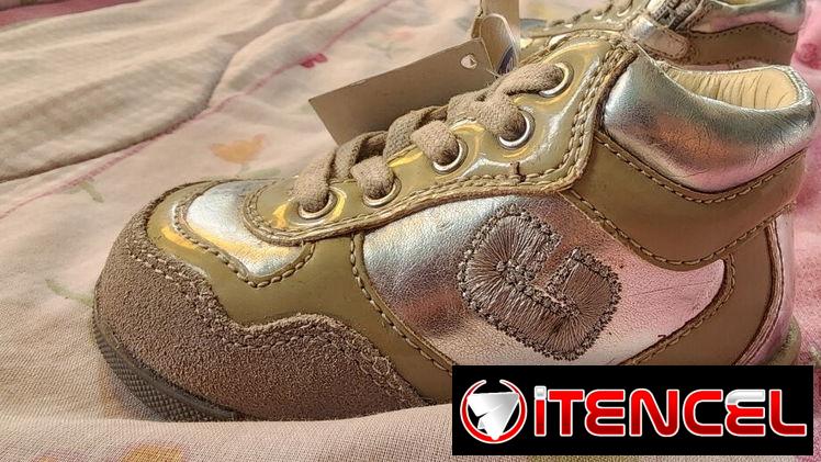 Tenis chicco con etiqueta para bebé de 22 meses