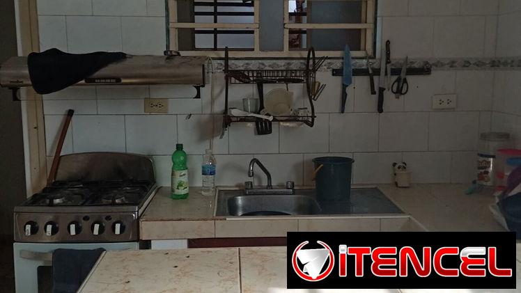 Vendo apartamento en la Habana Vieja a una cuadra de la calle obispo