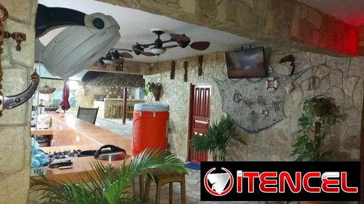 Se renta casa Aimara de 5 habitaciones a 1 cuadra del mar de Guanabo, con piscina y paneles solares. Whatssap 5 2959440