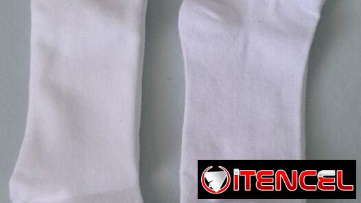 Medias blanca para niños de 6 a 8 años