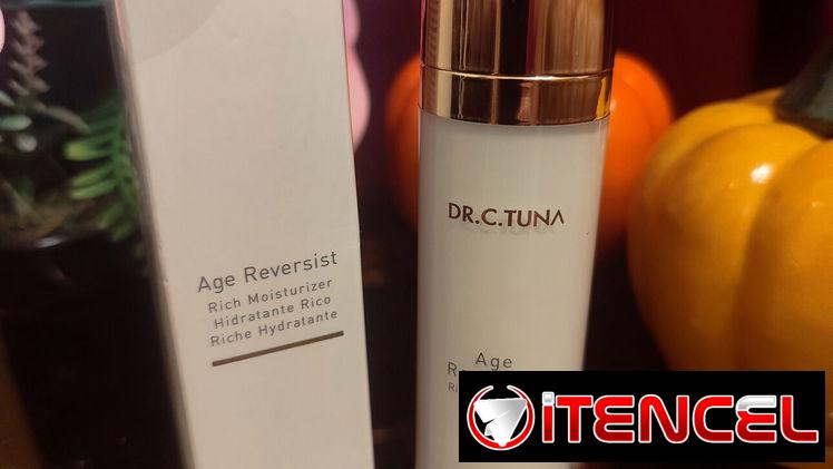 **✨✨Age Reversist Crema Hidratante DE FARMASI✨