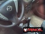 Vendo o negocio Nissan versa, 2015 automatico