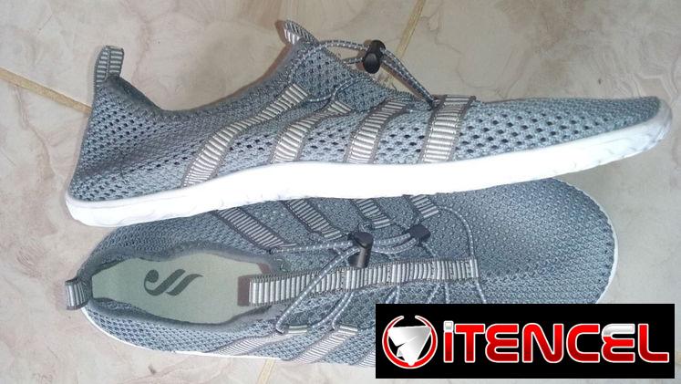 Zapatillas deportivas grises – Calzado atlético unisex – Tenis ligeros transpirables – Zapatillas casual con suela blanc