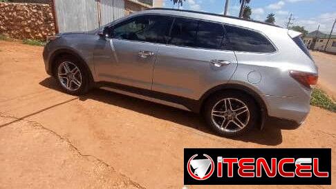 Tengo opciones de autos disponibles con chofer o sin chofer para la renta sin límites de recorrido en Cuba al 63275756