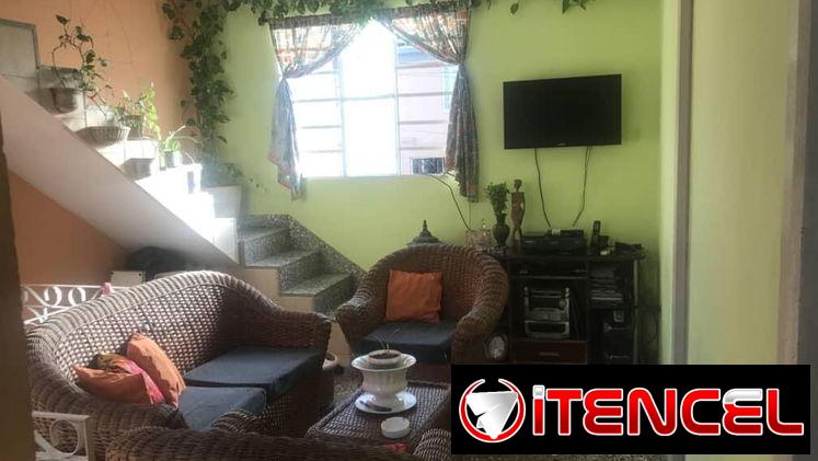 Permuto por casa independiente o vendo