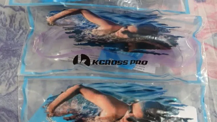 Gafas de playa por favor llamen  si puedenq no hay corriente