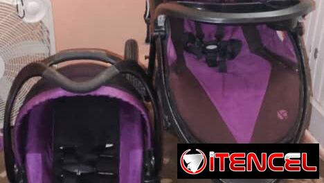COCHE DE BEBÉ CON CESTA Y MÚSICA