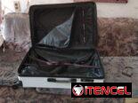 Maleta blanca para viajar,de uso en perfecto estado sin detalles