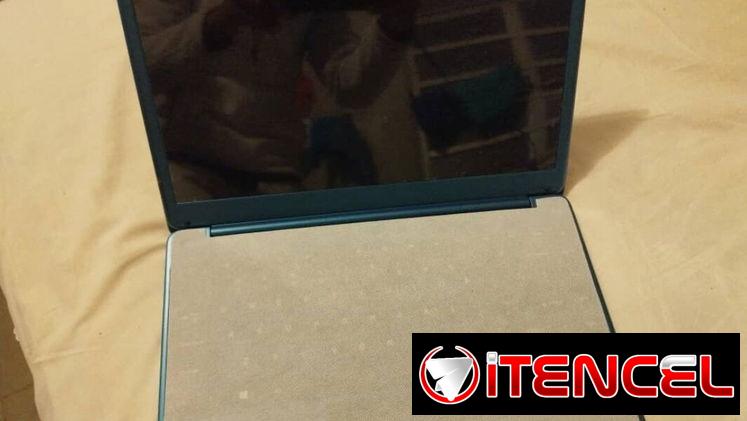 Laptop Gateway Ultra Delgada – Procesador Intel i3 (11ª Gen)