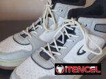TENIS, CHANCLETAS Y OTROS TIPOS DE CALZADO