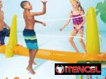 Red de voleibol de piscina y chalecos salvavidas