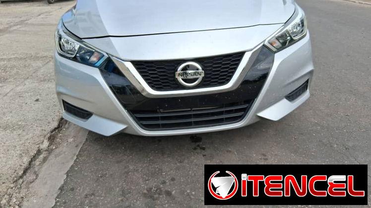 Nissan versa 2022