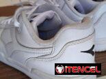 Tennis marca Diadora de muy buena calidad con muy poco uso No.39