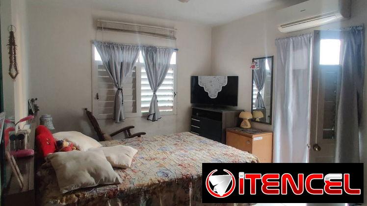 PENTHOUSE CAPITALISTA CON VISTA AL MAR, CERCANO A 9NA Y 94, PLAYA.
