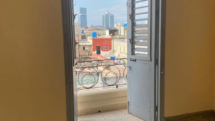 Apartamento 🏘 joya capitalista en el corazón ❤️ de la habana en centro habana (#19)