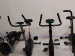 Bicicleta estática para ejercicios en casa o en gimnasio