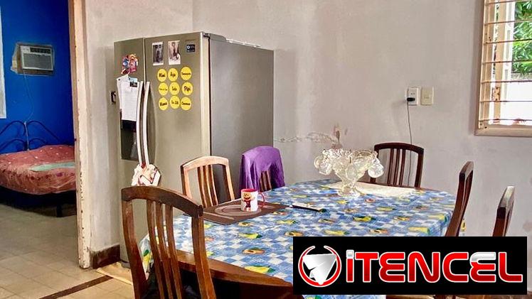 Se vende casa independiente en Santos Suárez