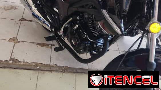 Motos