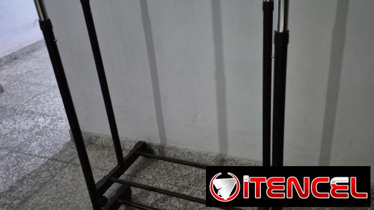 Perchas 64 pulgadas Alto x 47 pulgadas ancho